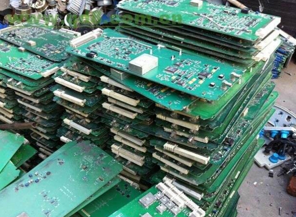 废旧电子产品回收我们既要便捷更要自觉